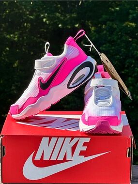 Nike Little Kids Girls Air Max Casual Everyday Sneaker Youth Preschool 11C NEW